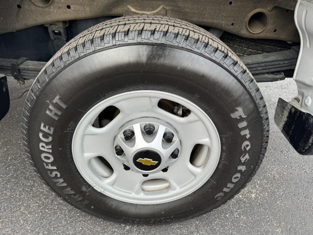 Chevrolet Silverado 2500HD Vehicle Full-screen Gallery Image 07