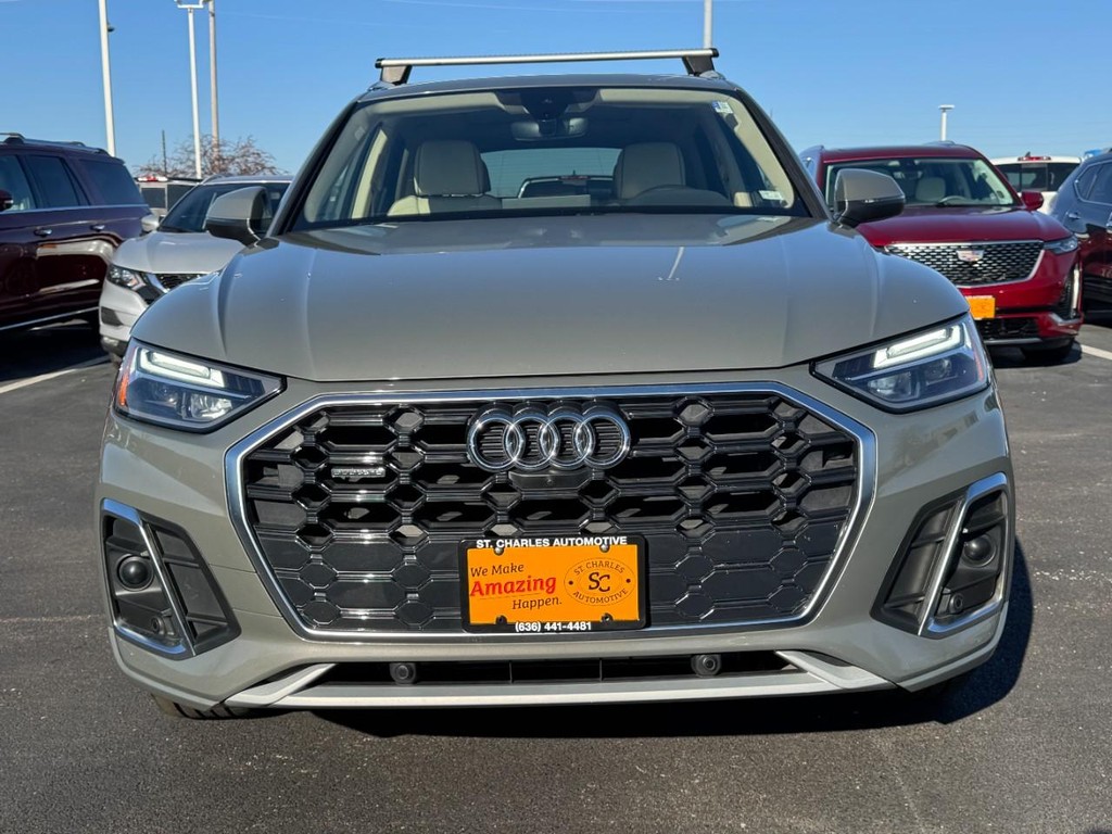 Audi Q5 Vehicle Full-screen Gallery Image 09