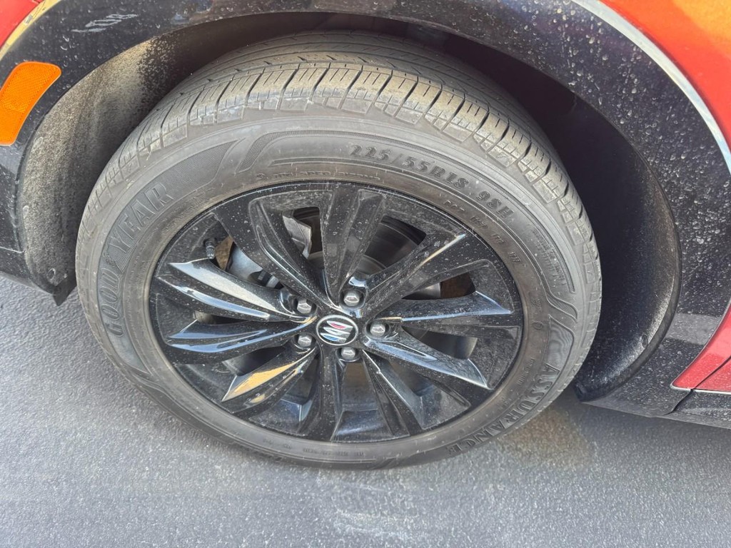 Buick Envista Vehicle Full-screen Gallery Image 04