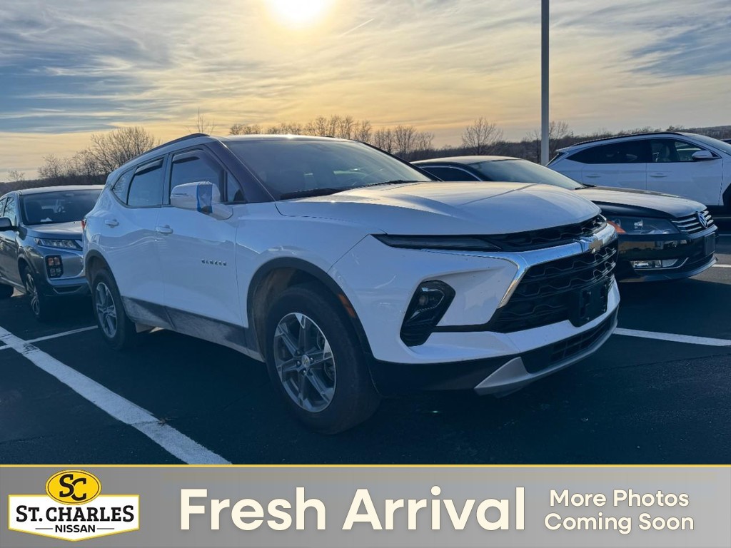 Chevrolet Blazer Vehicle Full-screen Gallery Image 01