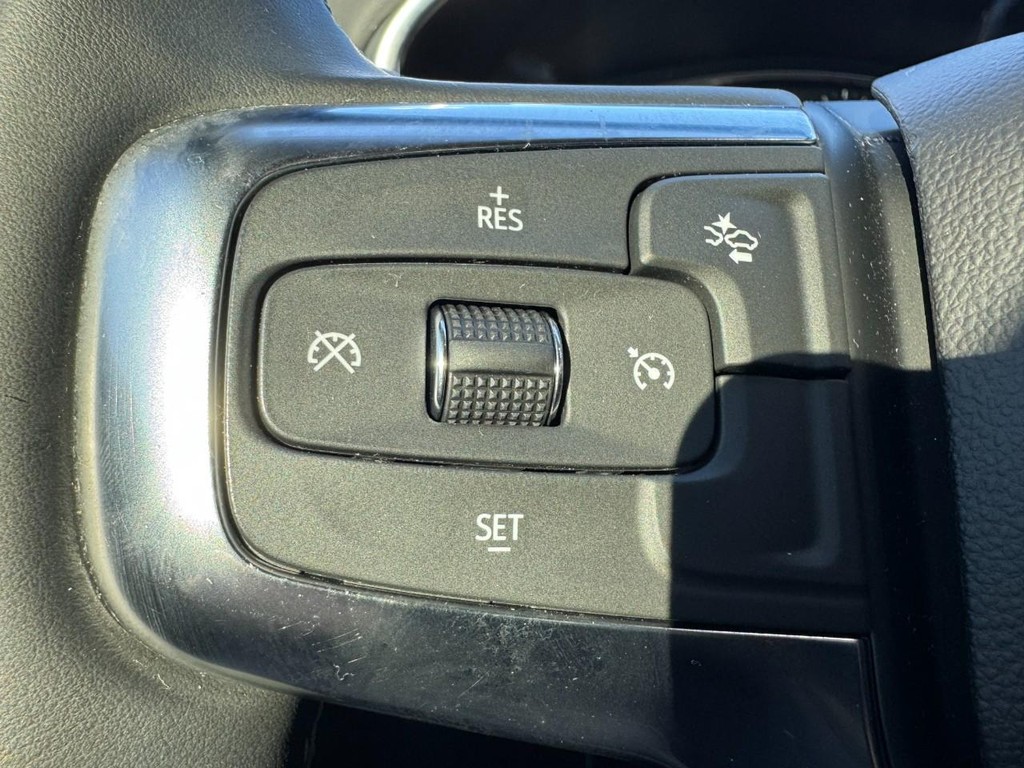 Chevrolet Blazer Vehicle Full-screen Gallery Image 16