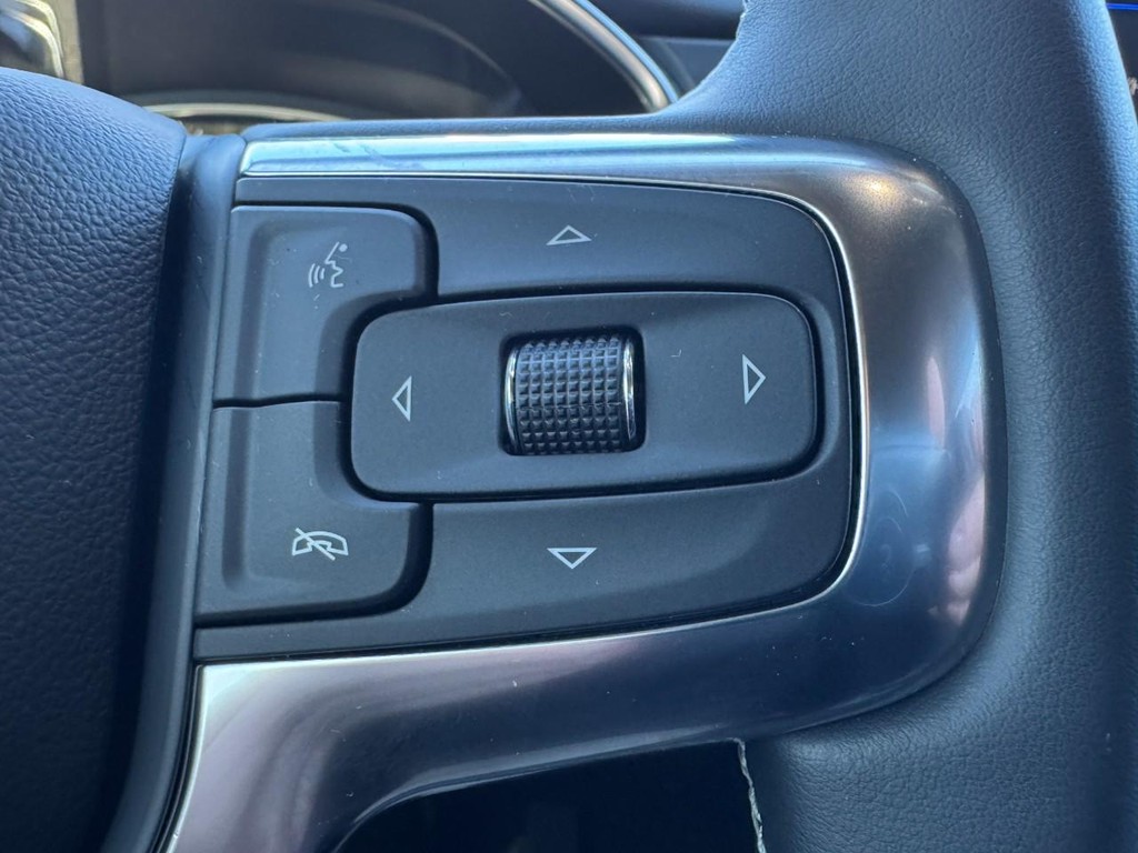 Chevrolet Blazer Vehicle Full-screen Gallery Image 17