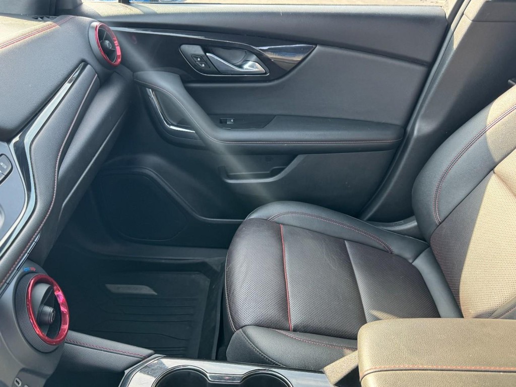 Chevrolet Blazer Vehicle Full-screen Gallery Image 13