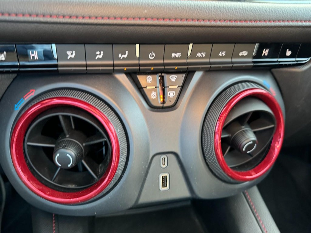 Chevrolet Blazer Vehicle Full-screen Gallery Image 18