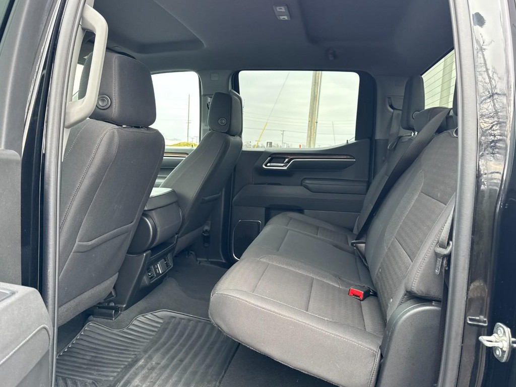 Chevrolet Silverado 1500 Vehicle Full-screen Gallery Image 10