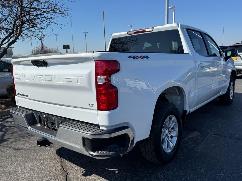 Chevrolet Silverado 1500 Vehicle Full-screen Gallery Image 03