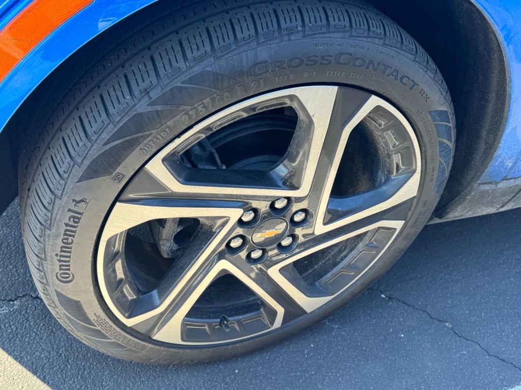 Chevrolet Equinox EV Vehicle Full-screen Gallery Image 04