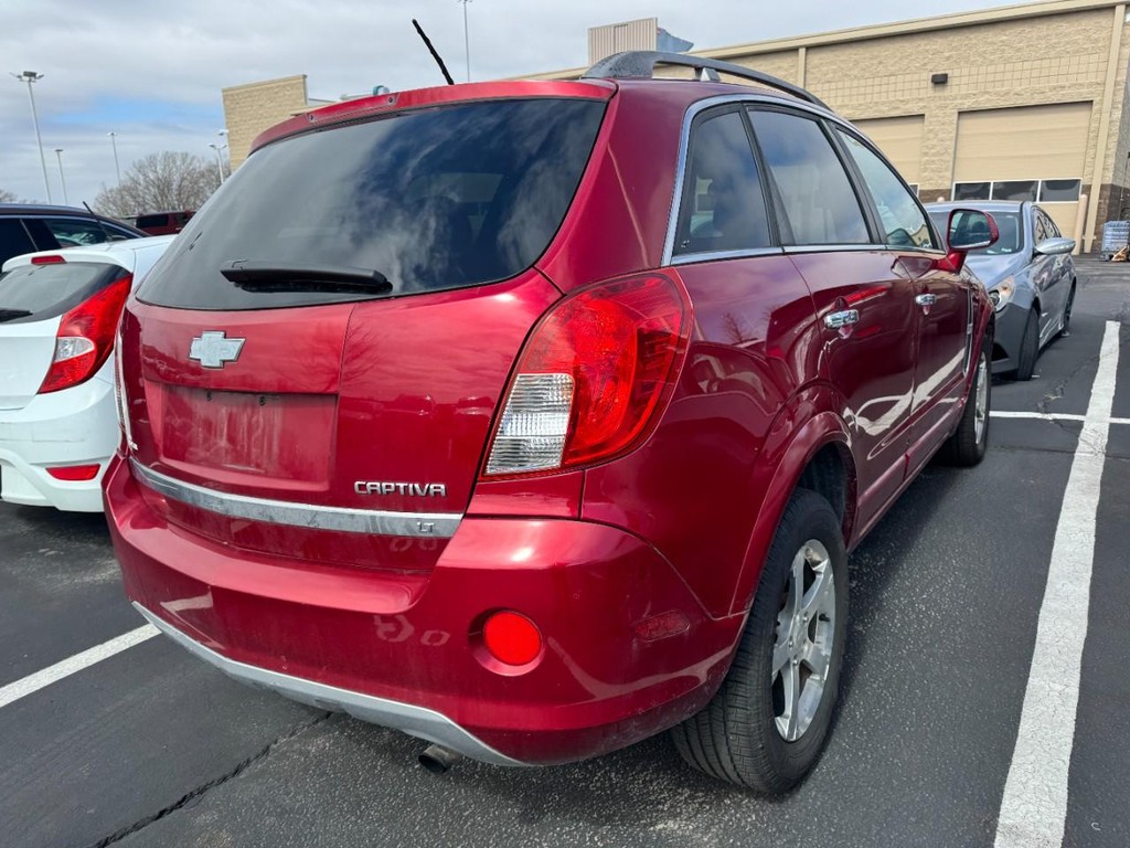 Chevrolet Captiva Sport Fleet Vehicle Full-screen Gallery Image 02