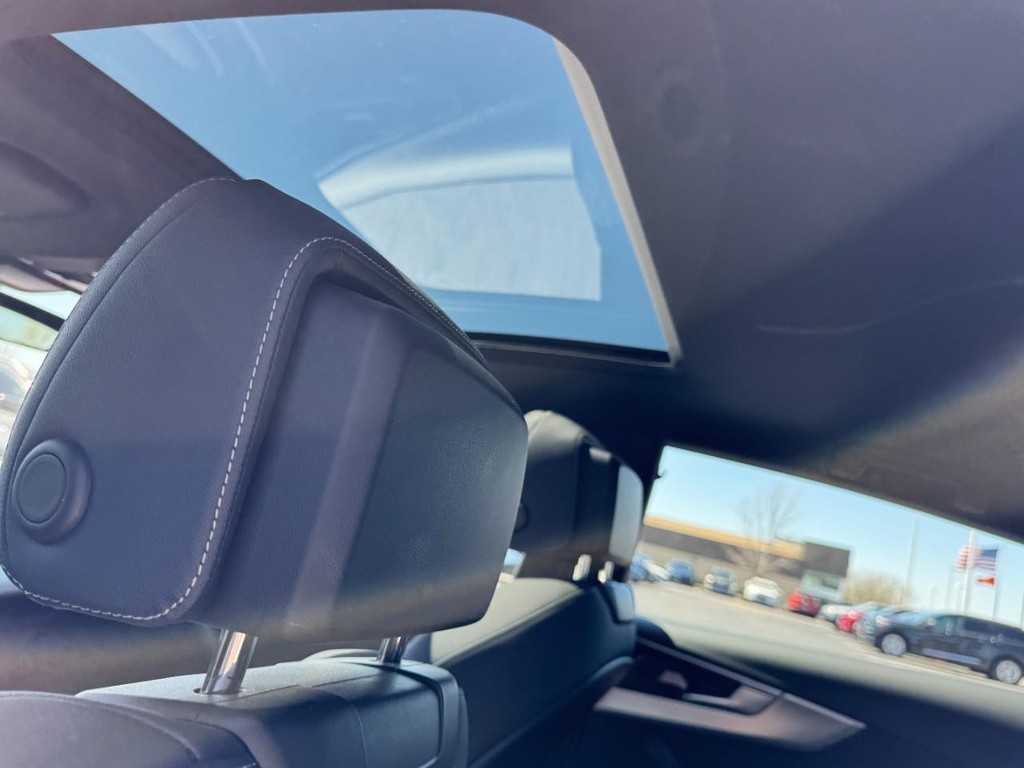 Audi A5 Sportback Vehicle Full-screen Gallery Image 11