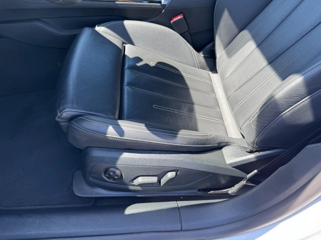 Audi A5 Sportback Vehicle Full-screen Gallery Image 15