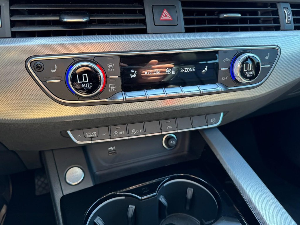 Audi A5 Sportback Vehicle Full-screen Gallery Image 20