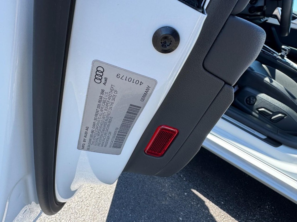 Audi A5 Sportback Vehicle Full-screen Gallery Image 25