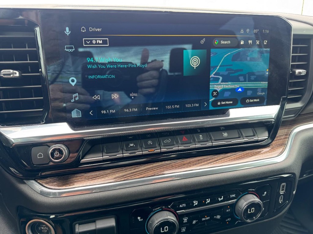 Chevrolet Silverado 1500 Vehicle Full-screen Gallery Image 20