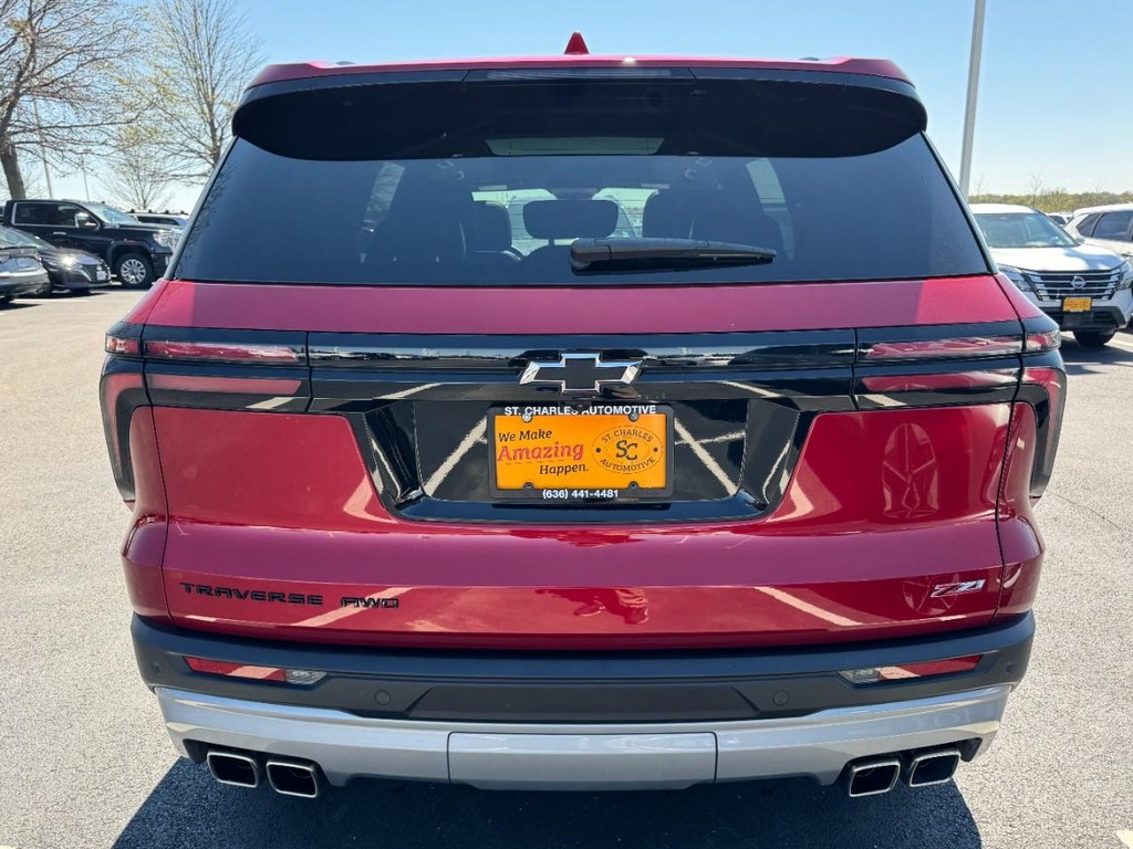 Chevrolet Traverse Vehicle Full-screen Gallery Image 04