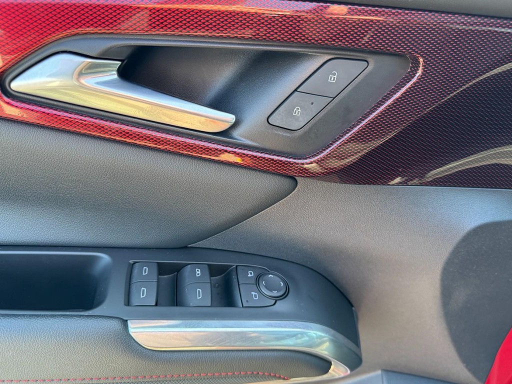 Chevrolet Traverse Vehicle Full-screen Gallery Image 17