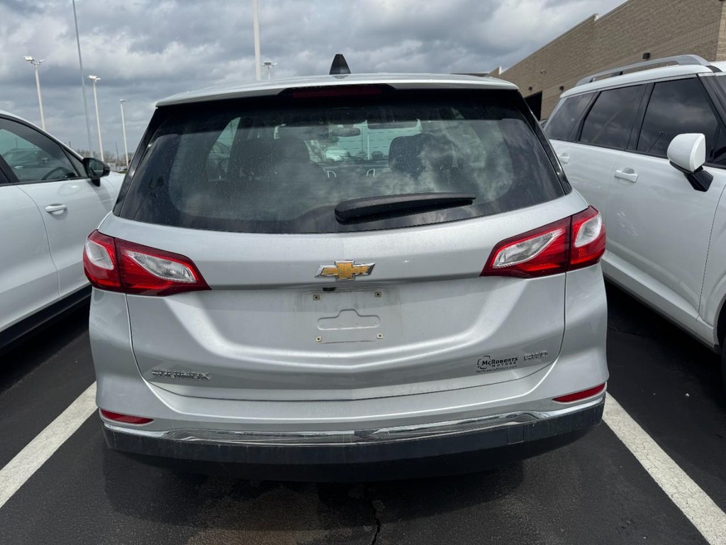 Chevrolet Equinox Vehicle Full-screen Gallery Image 03