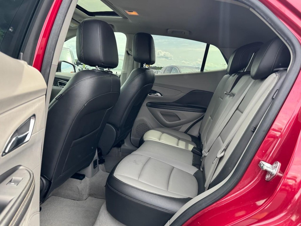 Buick Encore Vehicle Full-screen Gallery Image 10
