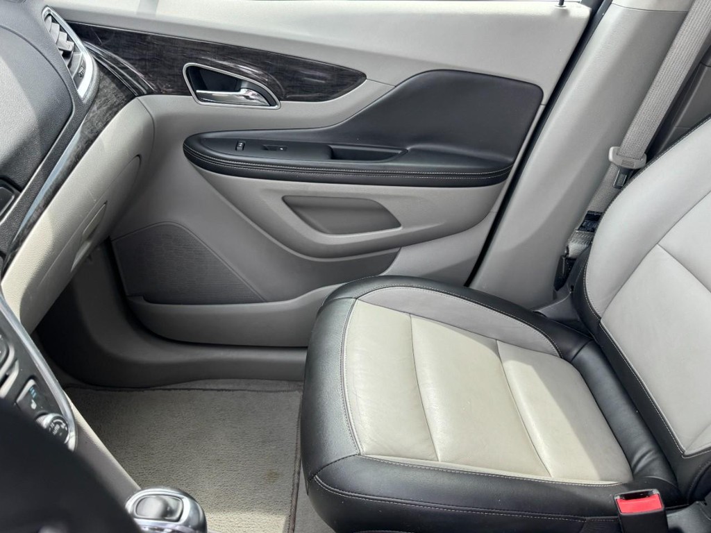 Buick Encore Vehicle Full-screen Gallery Image 14