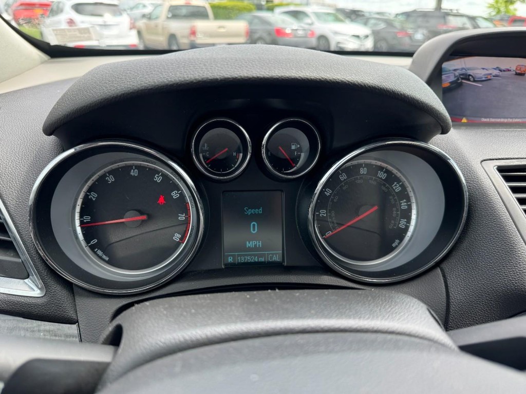 Buick Encore Vehicle Full-screen Gallery Image 22