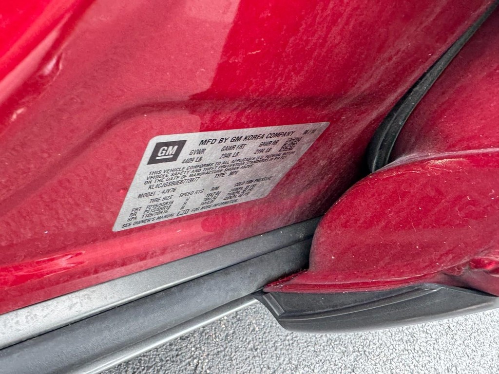 Buick Encore Vehicle Full-screen Gallery Image 23