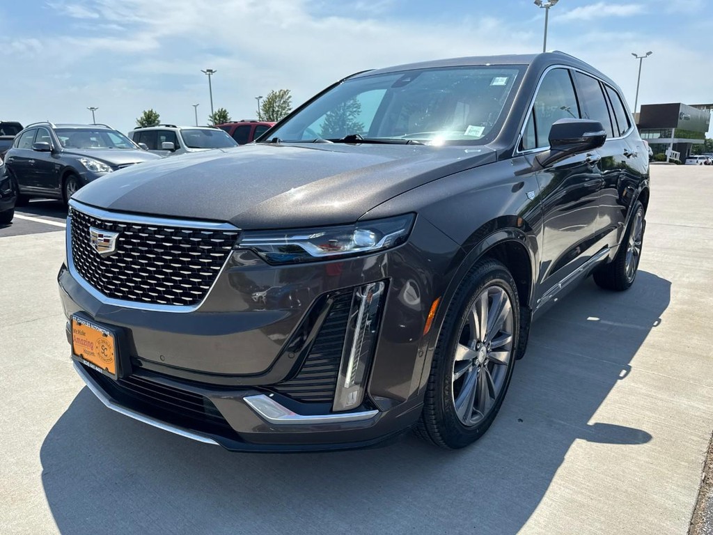 Cadillac XT6 Vehicle Full-screen Gallery Image 08