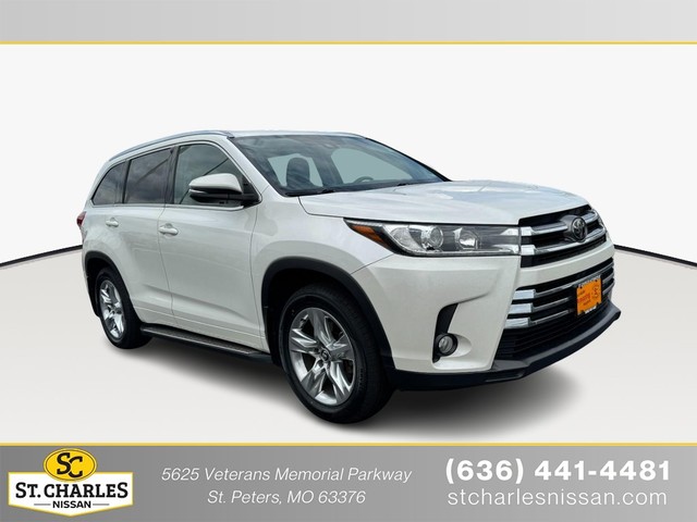 St. Peters MO 2017 Toyota Highlander more details - toyota highlander