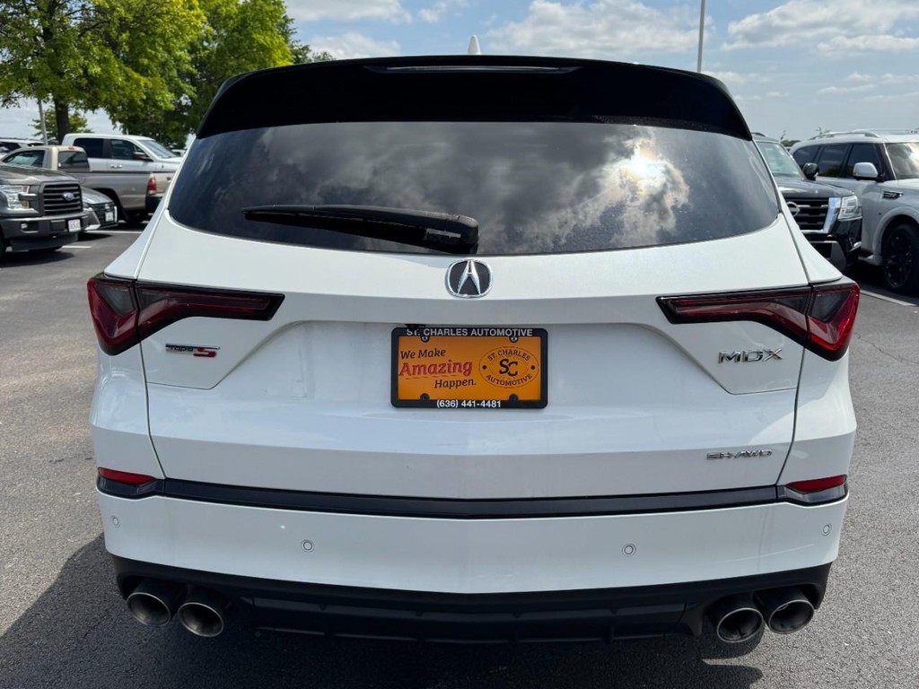 Acura MDX Vehicle Full-screen Gallery Image 04
