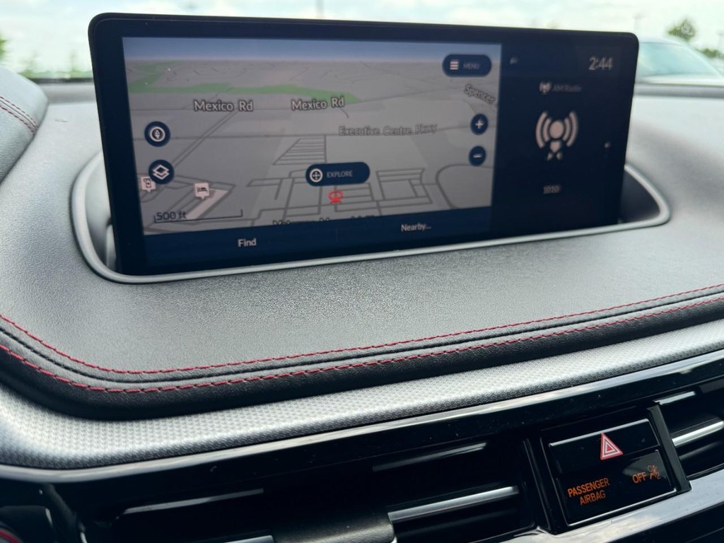 Acura MDX Vehicle Full-screen Gallery Image 22