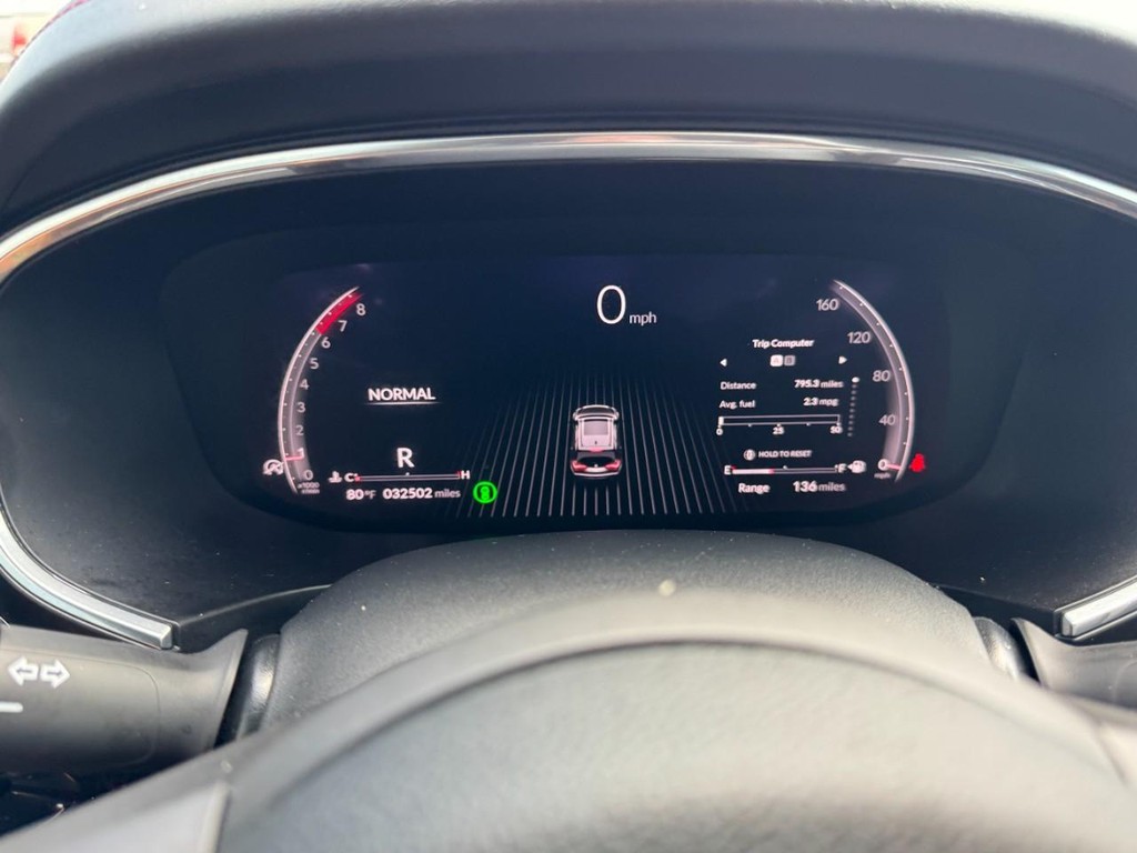 Acura MDX Vehicle Full-screen Gallery Image 25
