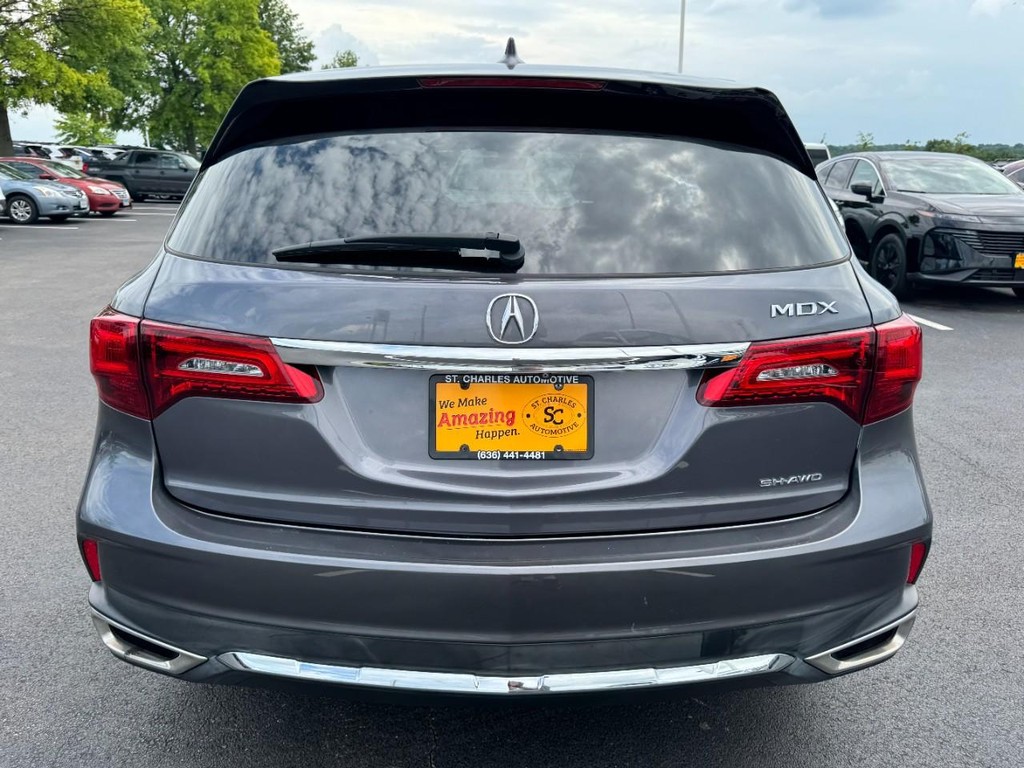 Acura MDX Vehicle Full-screen Gallery Image 04