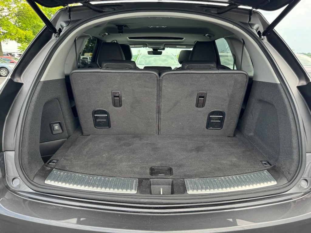 Acura MDX Vehicle Full-screen Gallery Image 06