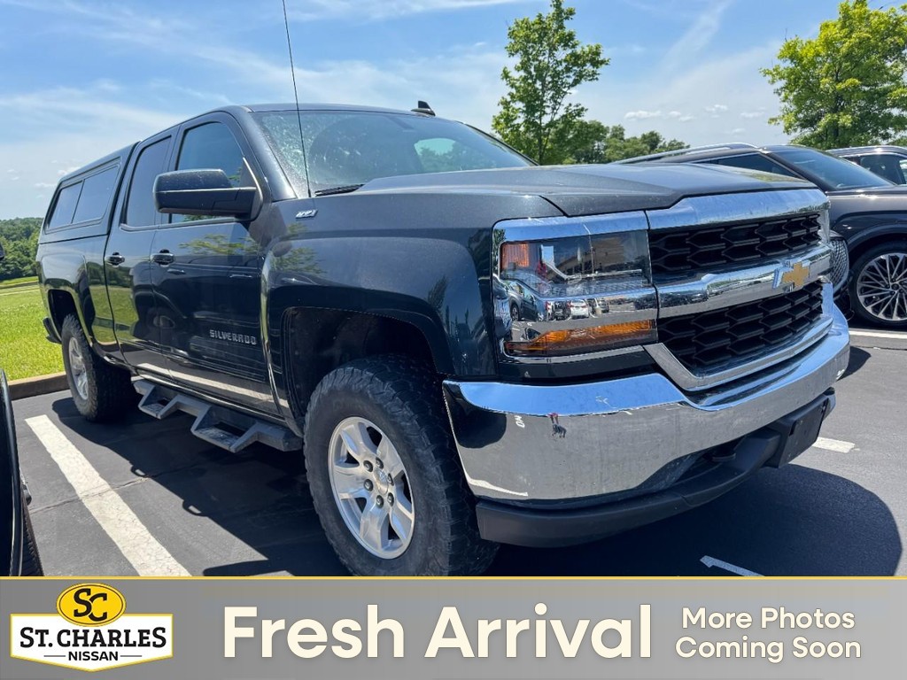 Chevrolet Silverado 1500 LD Vehicle Full-screen Gallery Image 01