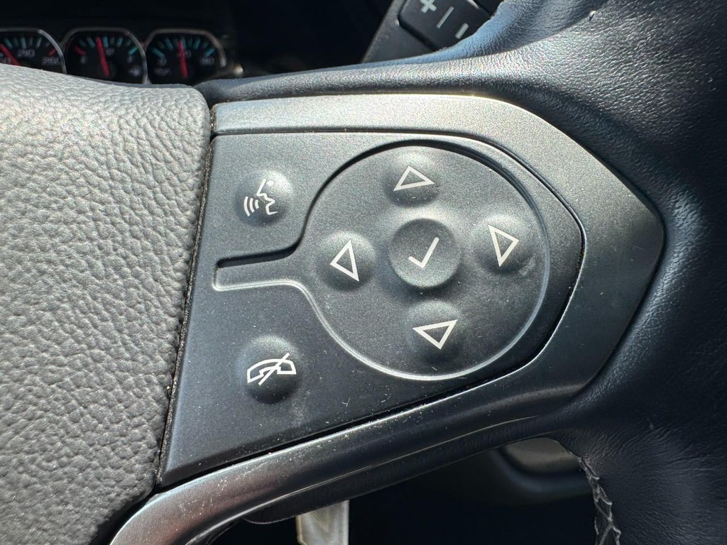 Chevrolet Silverado 1500 LD Vehicle Full-screen Gallery Image 18