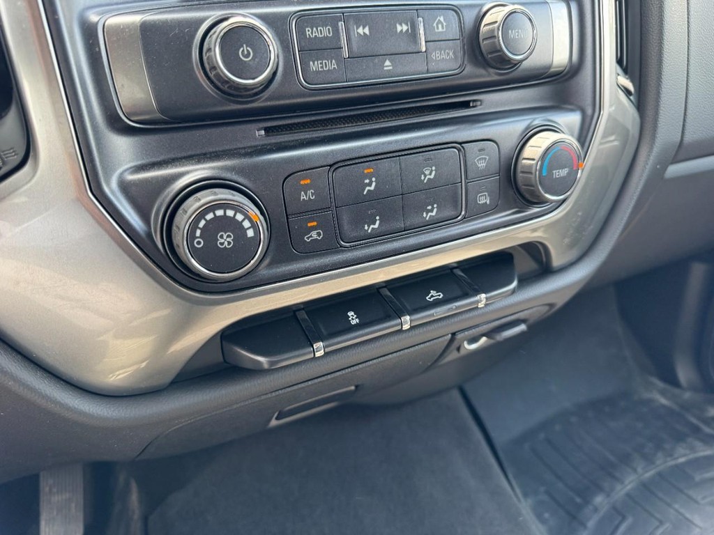 Chevrolet Silverado 1500 LD Vehicle Full-screen Gallery Image 19
