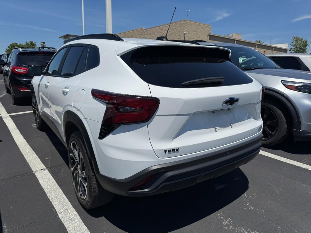 Chevrolet Trax Vehicle Full-screen Gallery Image 04