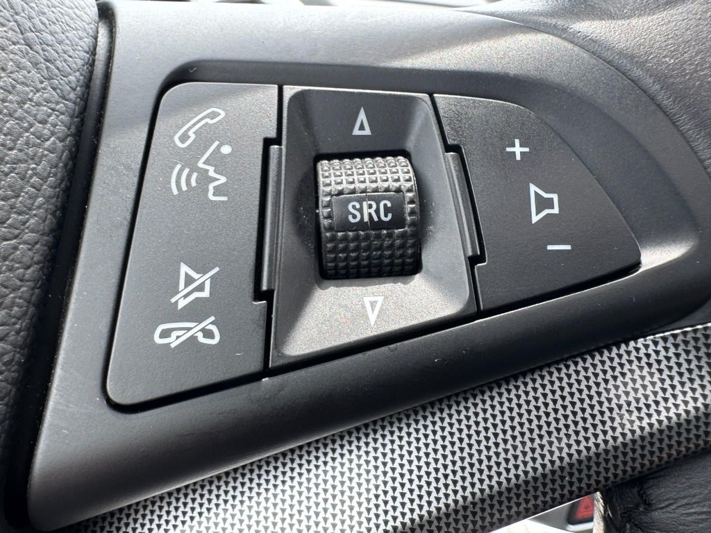 Chevrolet Trax Vehicle Full-screen Gallery Image 18