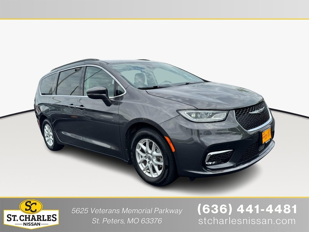 Chrysler Pacifica Vehicle Full-screen Gallery Image 01
