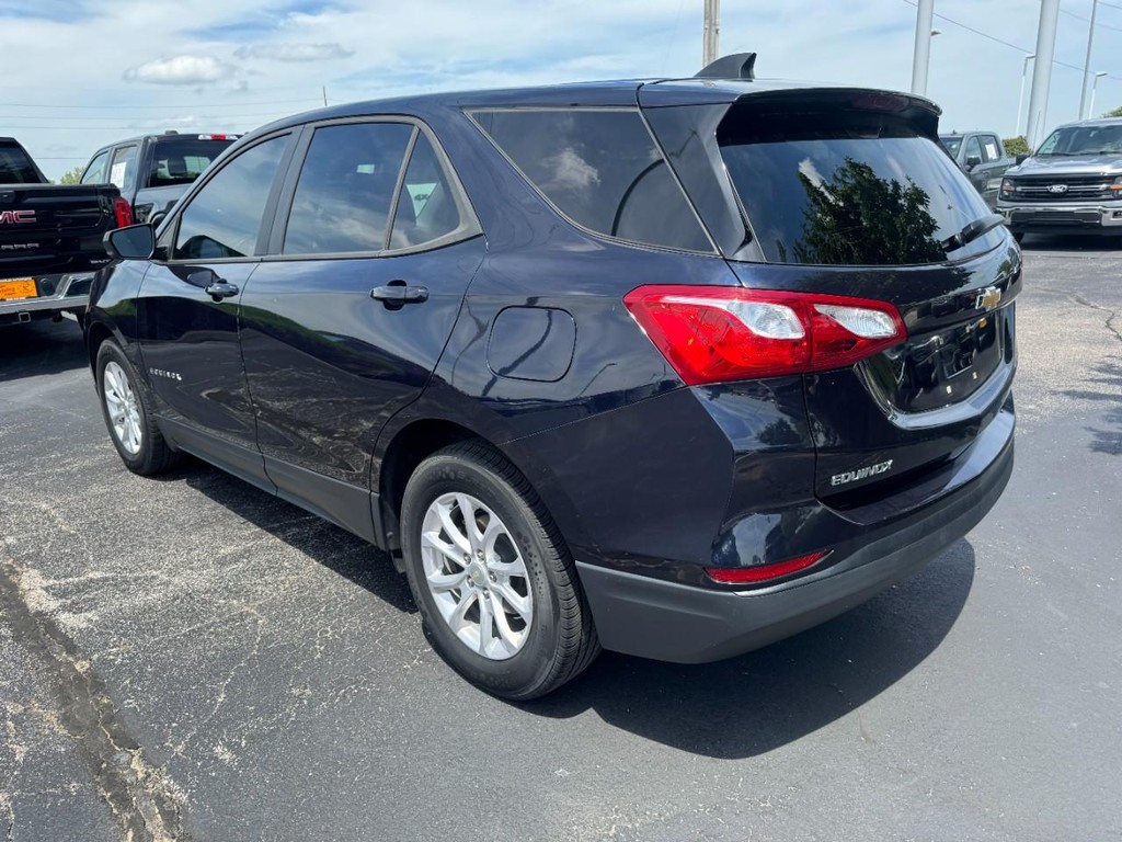 Chevrolet Equinox Vehicle Full-screen Gallery Image 05