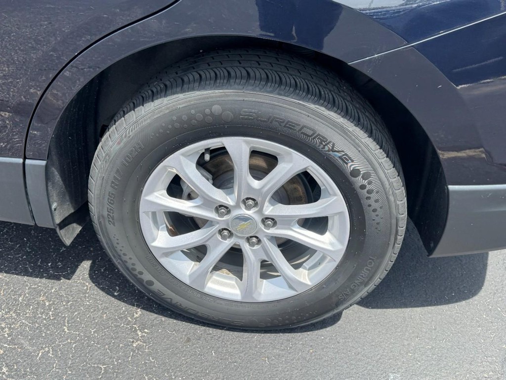 Chevrolet Equinox Vehicle Full-screen Gallery Image 07