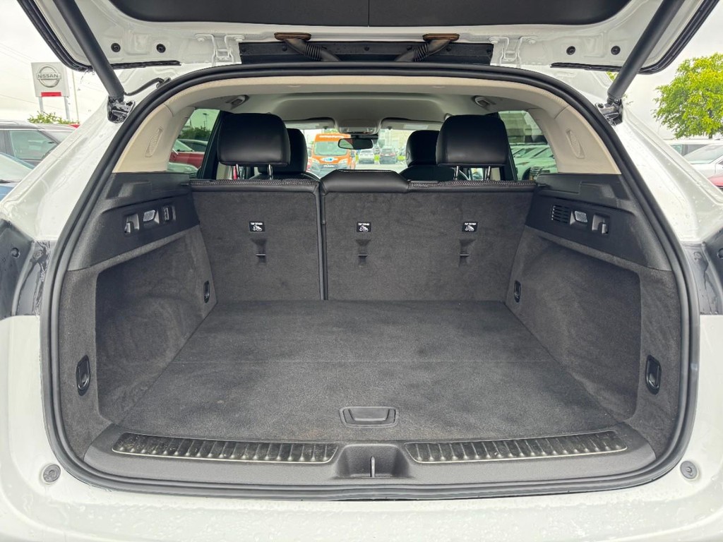 Buick Envision Vehicle Full-screen Gallery Image 06