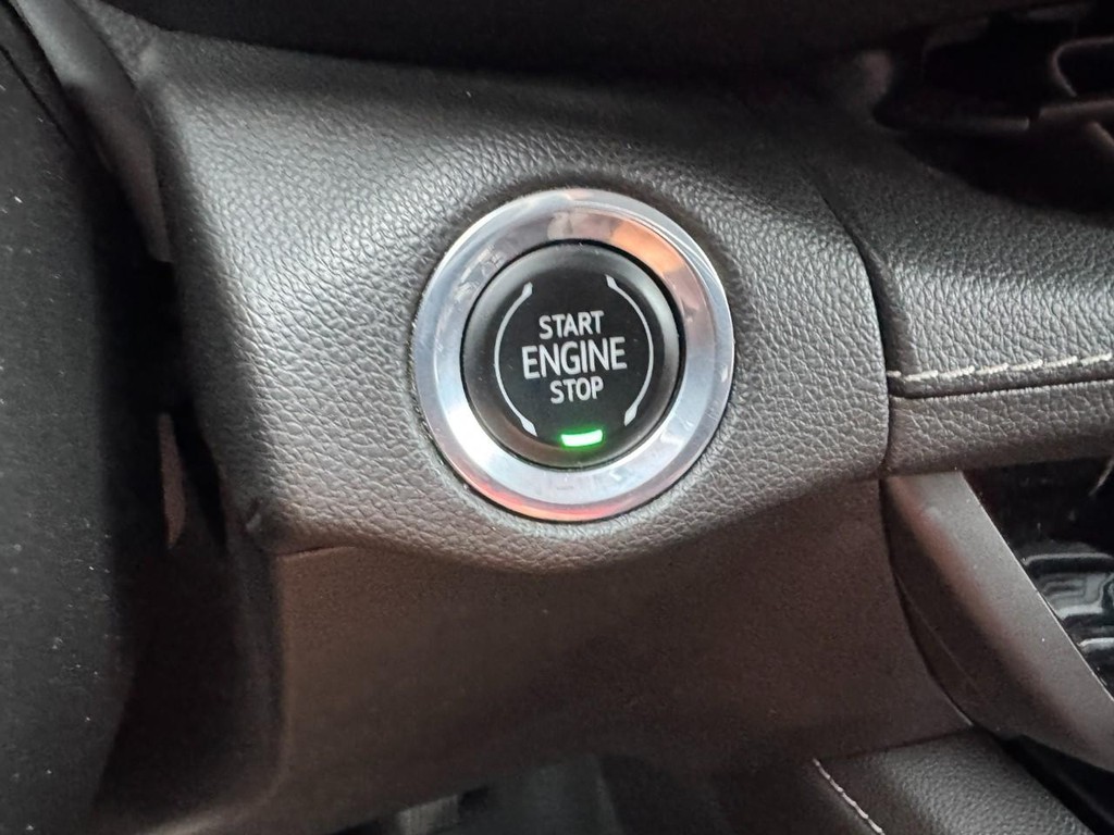 Buick Envision Vehicle Full-screen Gallery Image 21