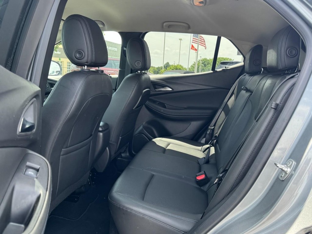 Buick Encore GX Vehicle Full-screen Gallery Image 10