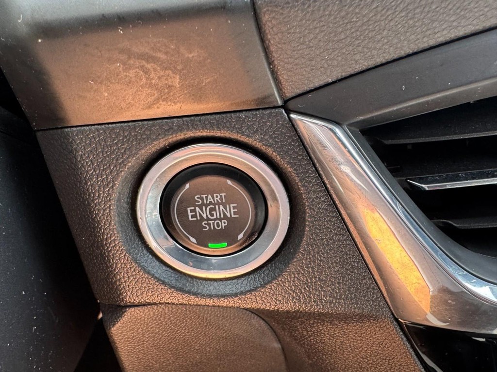 Buick Encore GX Vehicle Full-screen Gallery Image 21