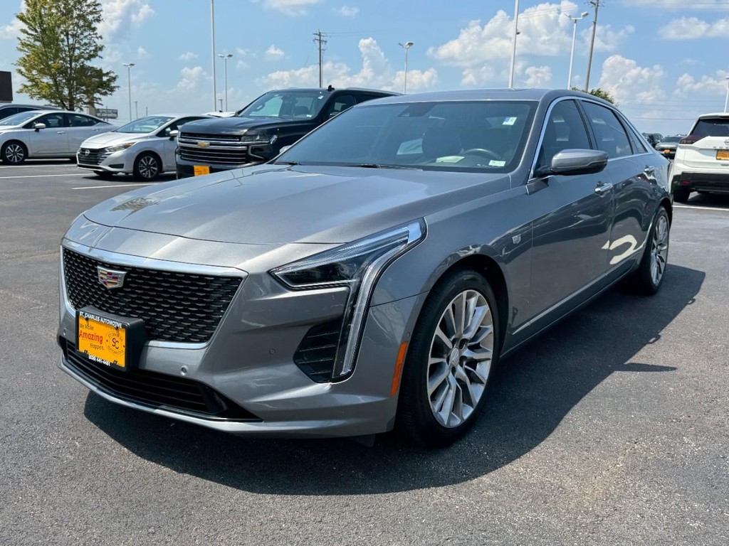 Cadillac CT6 Sedan Vehicle Full-screen Gallery Image 08