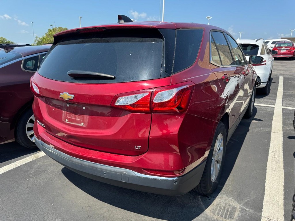 Chevrolet Equinox Vehicle Full-screen Gallery Image 02