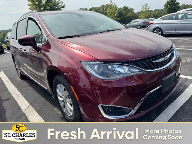 St. Peters MO 2017 Chrysler Pacifica more details - chrysler pacifica