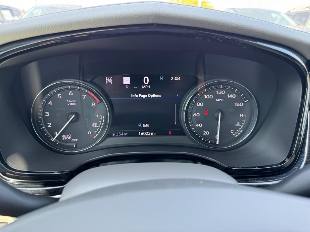 Cadillac XT6 Vehicle Full-screen Gallery Image 25