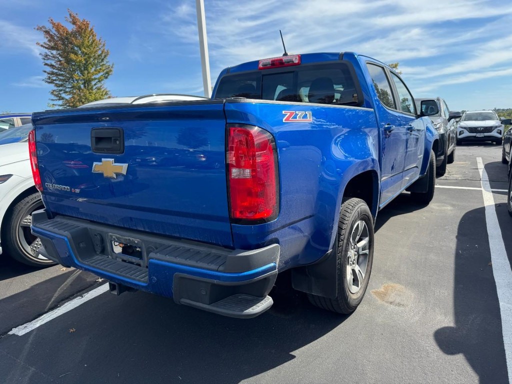 Chevrolet Colorado Vehicle Full-screen Gallery Image 02