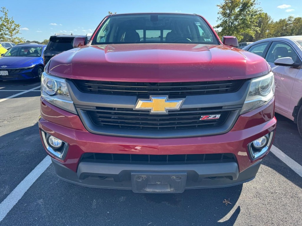 Chevrolet Colorado Vehicle Full-screen Gallery Image 02