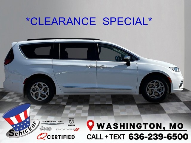 2023 Chrysler Pacifica Limited at Schicker Chrysler Dodge Jeep Ram in Washington MO